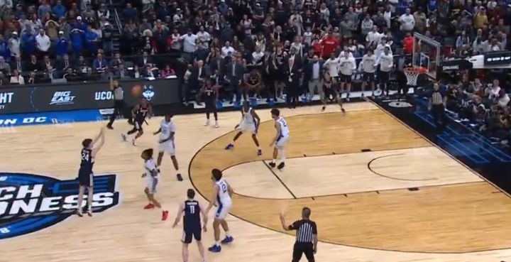 开运体育入口-魔术师:康大19分逆转杜克 马林斯超远压哨三分绝杀让我想起库里