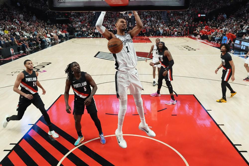 开运体育入口-多项数据创新低，季后赛4场仅8分，33岁老将，真要让位年轻人了